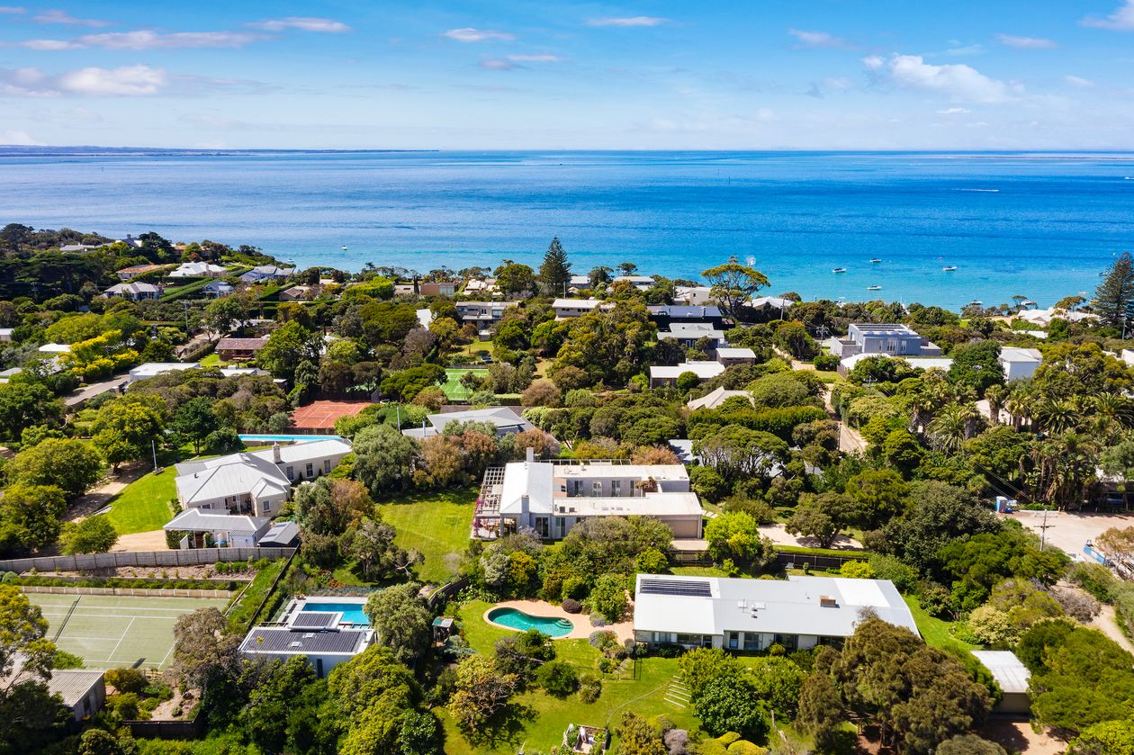 This architect-designed private estate is a walk from the beach and expected to sell for more than $6.8 million.
PENINSULA SOTHEBY'S INTERNATIONAL REALTY